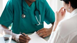 &iquest;Cu&aacute;les factores elevan el riesgo de c&aacute;nceres gastrointestinales en adultos j&oacute;venes?