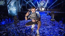 Skone gana en Almer&iacute;a diez a&ntilde;os despu&eacute;s y sella su regreso a Red Bull Batalla