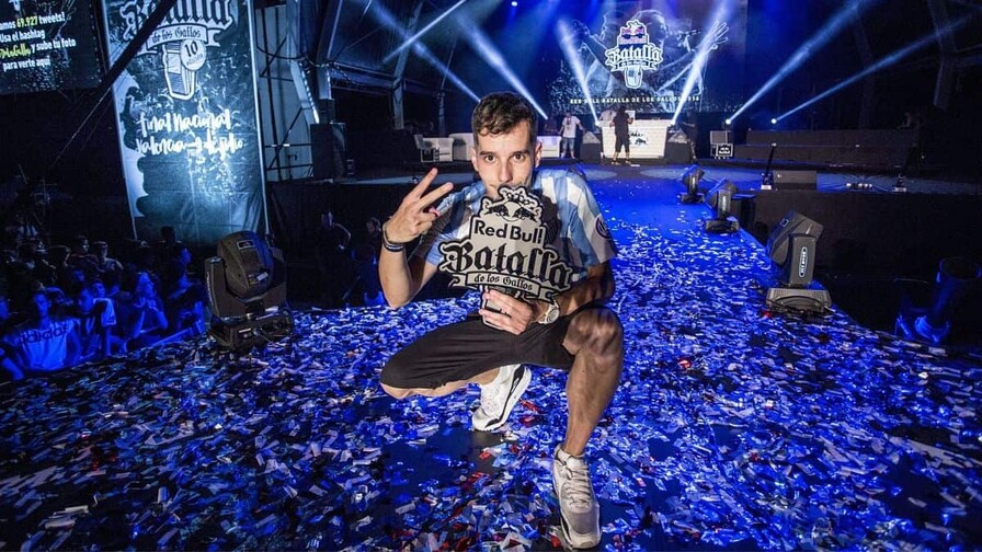 Skone gana en Almer&iacute;a diez a&ntilde;os despu&eacute;s y sella su regreso a Red Bull Batalla