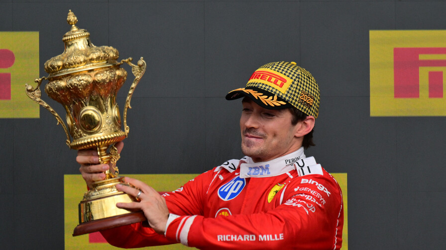 Charles Leclerc gana en Silverstone
