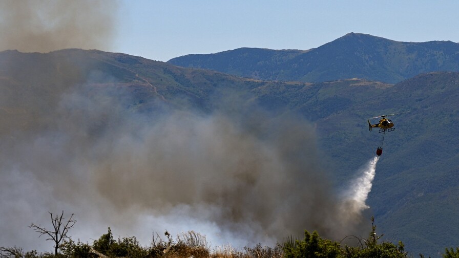 Los incendios queman bosques en Europa atizados por el calor extremo