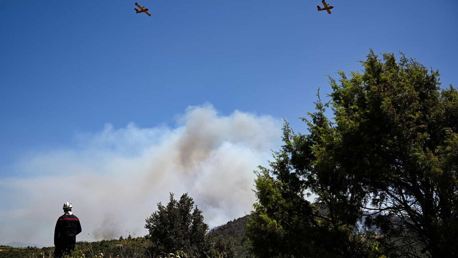 La tercera etapa del Tour de Francia, en riesgo por incendio La tercera etapa del Tour de Francia, en riesgo por incendio