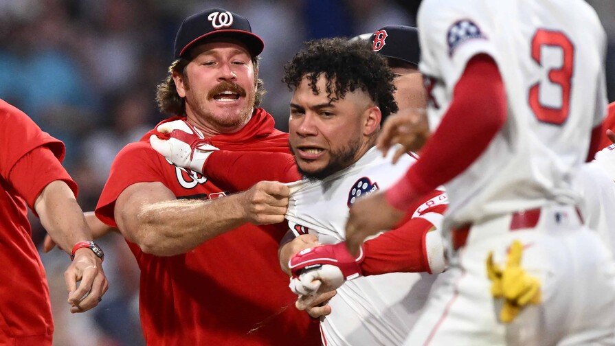 Willson Contreras pide disculpas por incidente Willson Contreras pide disculpas por incidente