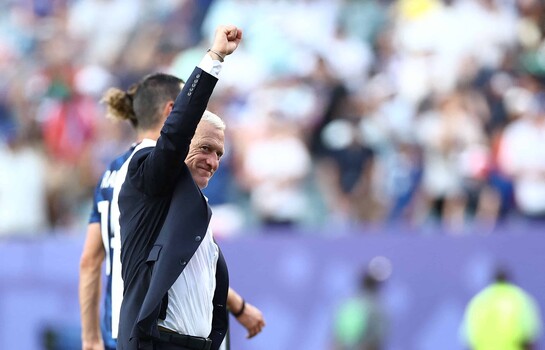 Deschamps elogia a Francia por mantener la calma ante Paraguay