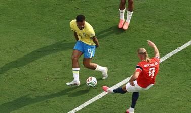 Noruega, con doblete de Haaland, elimina a Brasil en octavos del Mundial