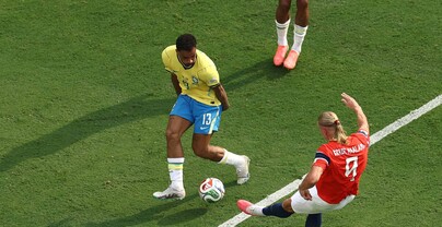 Noruega, con doblete de Haaland, elimina a Brasil en octavos del Mundial