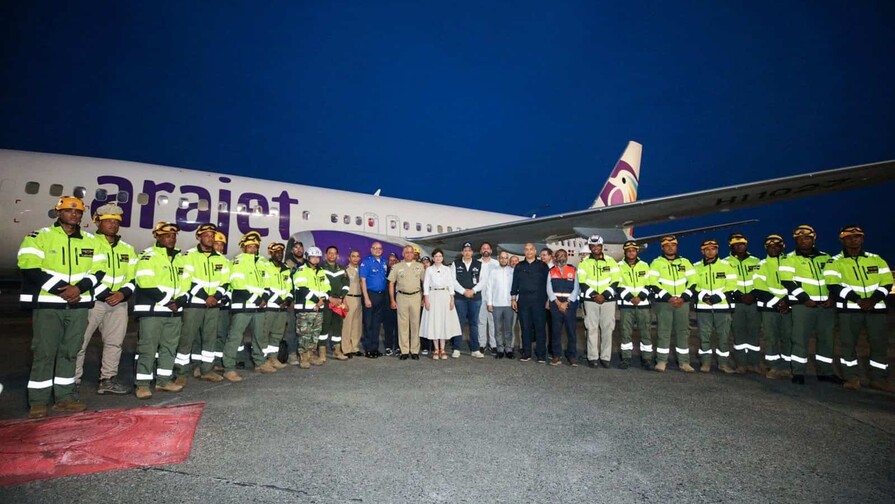 Regresan al país los rescatistas dominicanos que participaron en misión humanitaria en Venezuela Regresan al país los rescatistas dominicanos que participaron en misión humanitaria en Venezuela