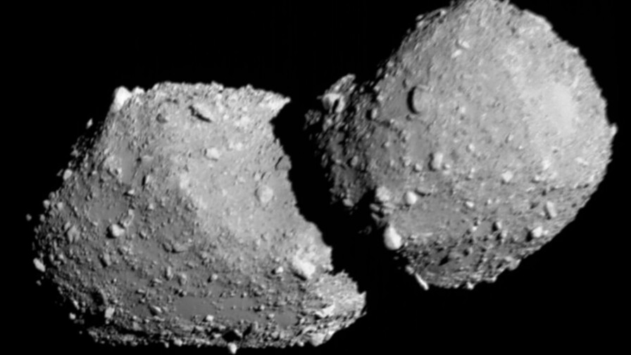 Jap&oacute;n difunde imagen de asteroide con forma de mu&ntilde;eco de nieve