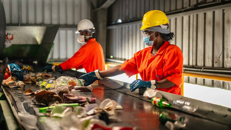 Mucha foam, poco chocolate: Reflexiones sobre el riesgo de greenwashing en la nueva Ley de Residuos Mucha foam, poco chocolate: Reflexiones sobre el riesgo de greenwashing en la nueva Ley de Residuos