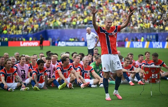 Noruega baila al ritmo de Haaland en una actuaci&oacute;n mundialista surrealista