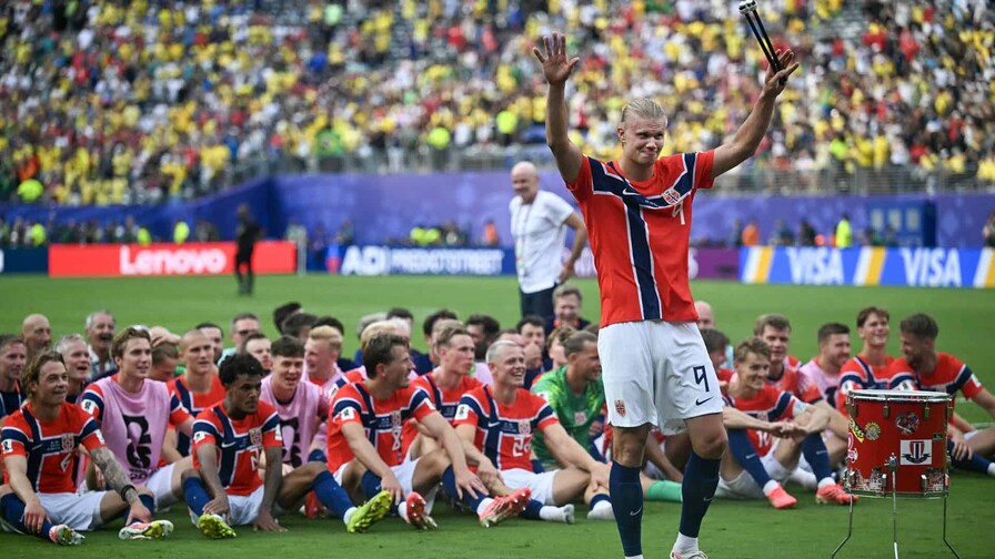 Noruega baila al ritmo de Haaland en una actuación mundialista surrealista Noruega baila al ritmo de Haaland en una actuación mundialista surrealista