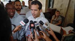 Omar Fern&aacute;ndez cuestiona avances de la reforma policial tras muerte de joven en Herrera
