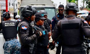 Familia de Darlin Mercado rechaza versi&oacute;n de que sometieron al polic&iacute;a equivocado a la justicia