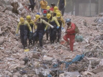 Venezuela entierra cuerpos no identificados tras terremotos