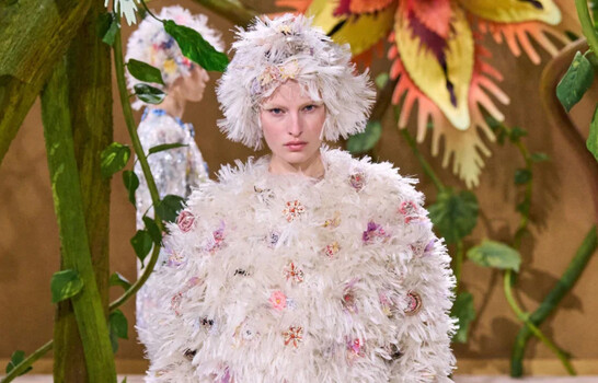 Chanel inspira su alta costura en cl&aacute;sicos de los cuentos infantiles