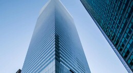 Edificio en construcci&oacute;n en Manhattan contin&uacute;a inestable tras deformaci&oacute;n de columnas
