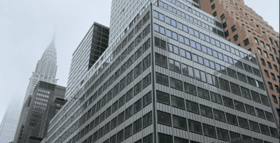 Evacuan un rascacielos en el centro de Manhattan por temor al colapso de su estructura