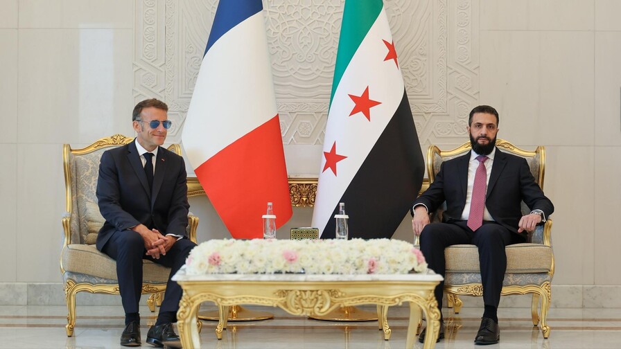 Macron dice que conoc&iacute;a los riesgos de su viaje a Damasco tras la doble explosi&oacute;n