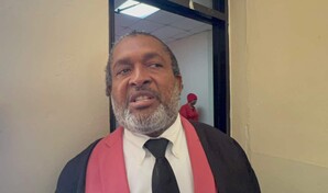 Imponen coerci&oacute;n a odont&oacute;logo y asistente por presunta mala pr&aacute;ctica en La Vega