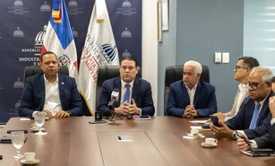 Pagos con tarjetas en estaciones de combustibles suman RD$41 millones