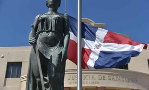 Prisi&oacute;n preventiva contra colombiano acusado de integrar banda rob&oacute; de 1 mill&oacute;n de pesos en Santiago