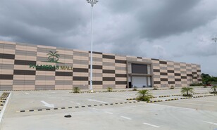 Palmeras Mall: la tienda china de la Luper&oacute;n que promet&iacute;a abrir hace siete meses, pero sigue cerrada