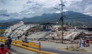 En La Guaira solo queda el azul de las playas que antes recib&iacute;an turistas