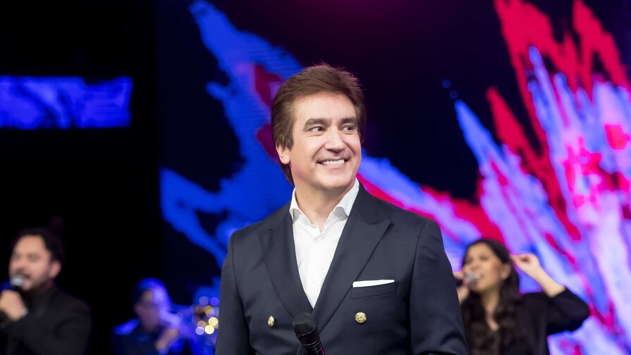 Dante Gebel se despide de República Dominicana con su última función en el Teatro Nacional Dante Gebel se despide de República Dominicana con su última función en el Teatro Nacional