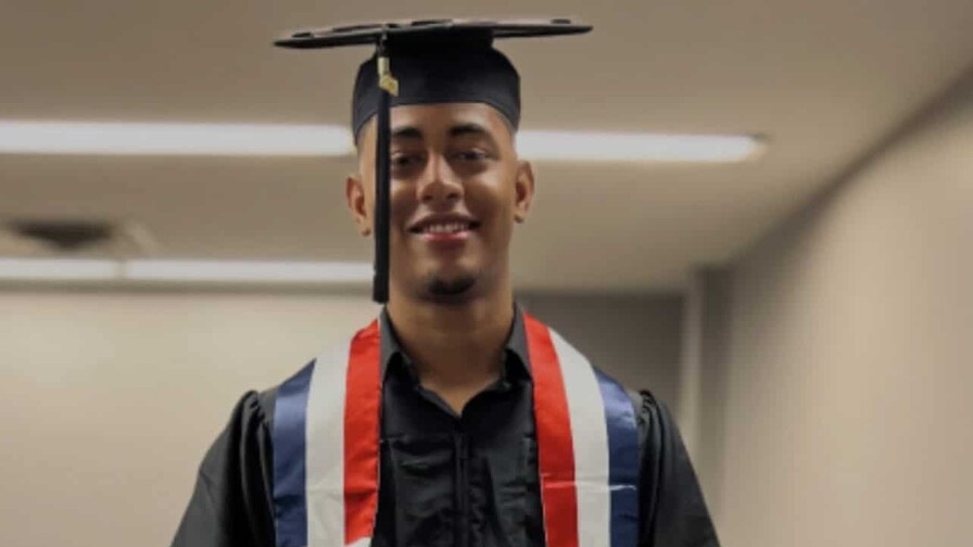 Jugador dominicano de b&eacute;isbol universitario detenido por ICE por "irregularidades" con su visa
