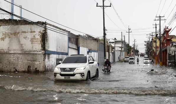El COE declara alerta verde para Valverde, Santiago y La Vega por riesgo de inundaciones