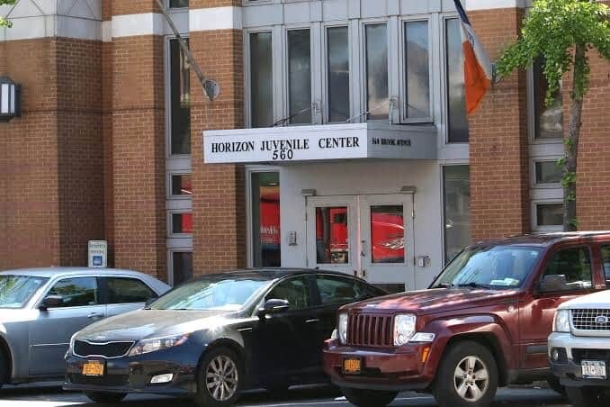 Investigan ingreso de armas a centro juvenil de El Bronx tras motín que dejó 11 heridos Investigan ingreso de armas a centro juvenil de El Bronx tras motín que dejó 11 heridos
