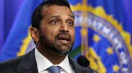 Dem&oacute;cratas acusan al director del FBI de intimidar a periodistas