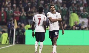 El ingl&eacute;s Jarell Quansah recibe dos partidos de sanci&oacute;n por su roja ante M&eacute;xico