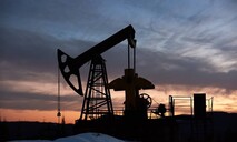 El petr&oacute;leo inicia la jornada al alza y ya supera los 80 d&oacute;lares el barril