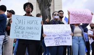 "Unidos jam&aacute;s seremos vencidos": el clamor de ciudadanos en protesta