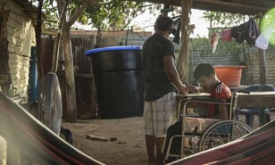 De Caracas a Maracaibo: el trauma por el terremoto fuerza a familias a migrar
