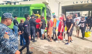 Trasladan otros 400 reclusos de la c&aacute;rcel La Victoria a Las Parras