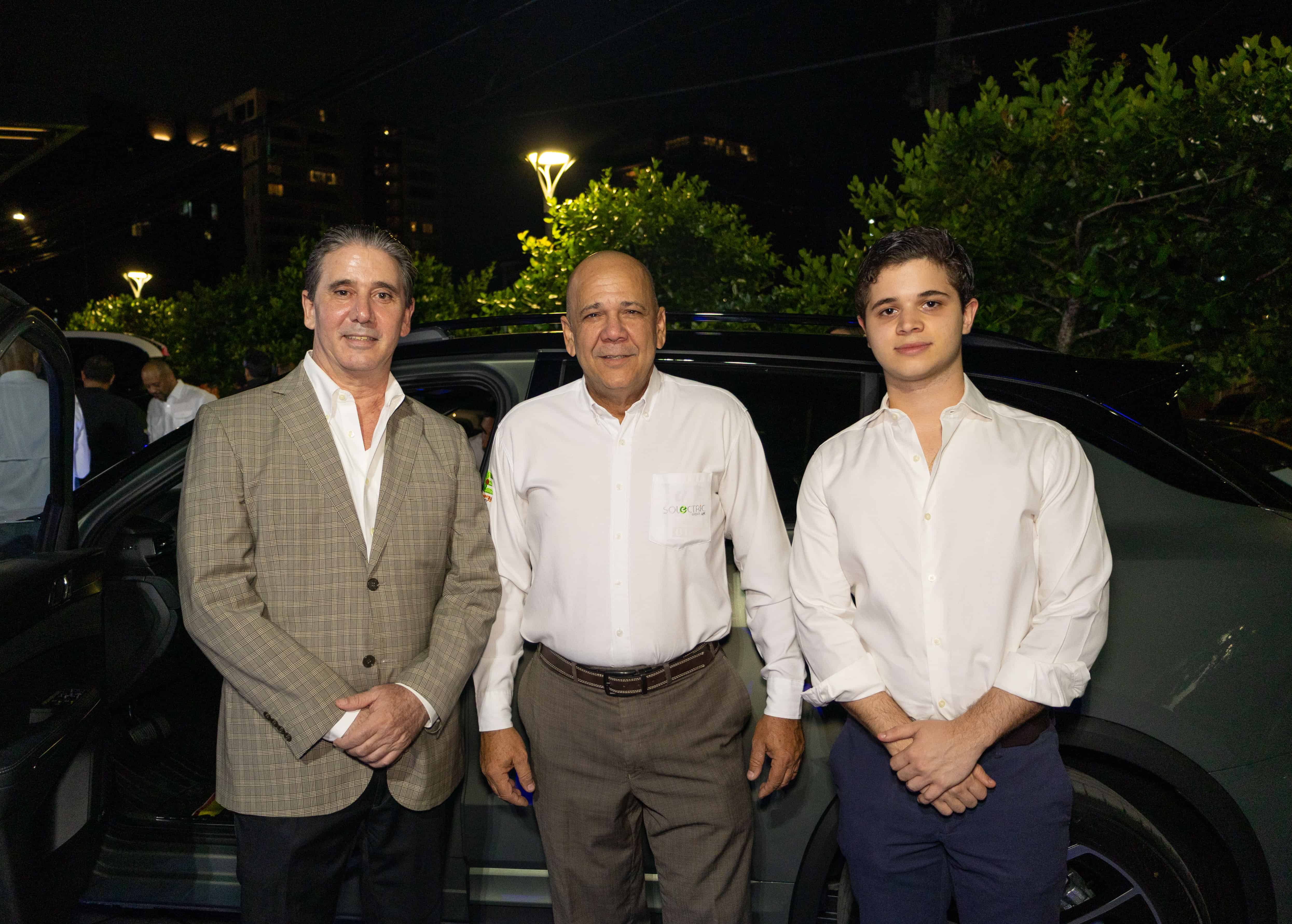 Ernesto Pou, Rubén Abreu y Ernesto Pou hijo.