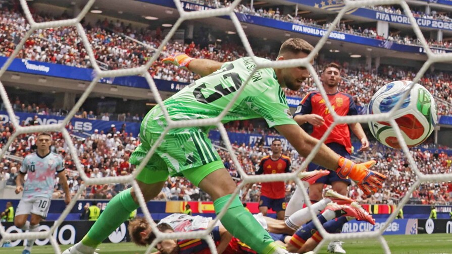 Unai Simón deja en 649 minutos el récord para un portero sin permitir un gol en un Mundial Unai Simón deja en 649 minutos el récord para un portero sin permitir un gol en un Mundial