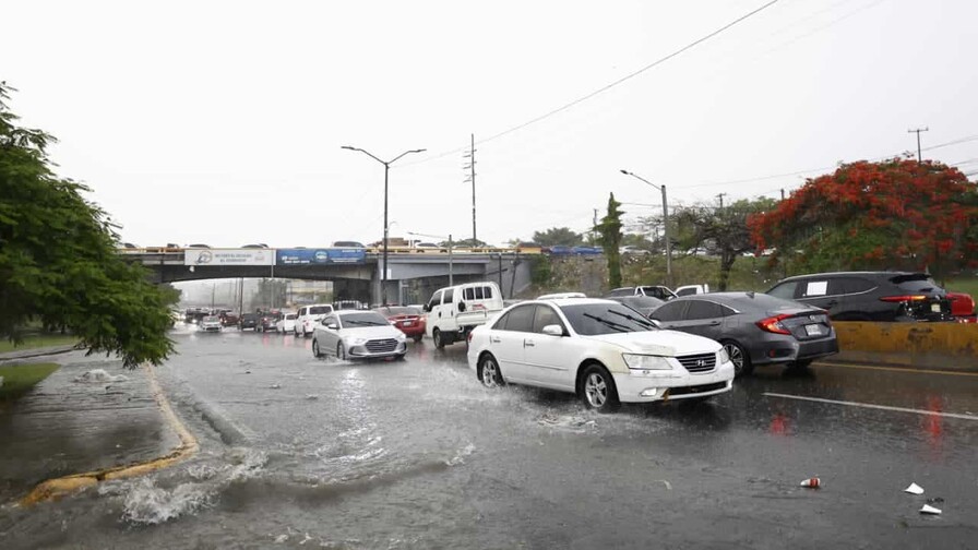 El COE mantiene bajo alerta verde a siete provincias por riesgo de inundaciones El COE mantiene bajo alerta verde a siete provincias por riesgo de inundaciones