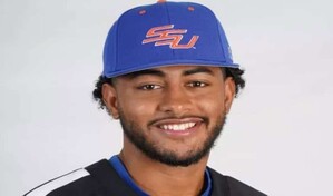 Jugador de béisbol dominicano denuncia que continúa siendo hostigado por agentes del ICE