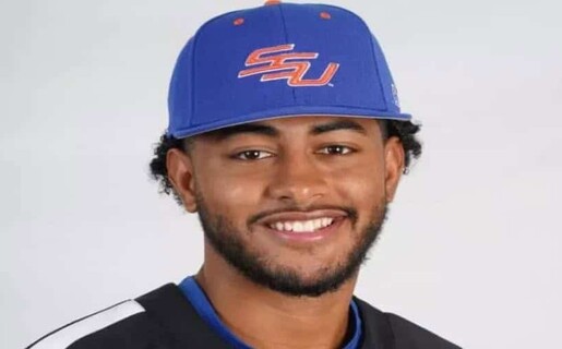 Jugador de b&eacute;isbol dominicano denuncia que contin&uacute;a siendo hostigado por agentes del ICE