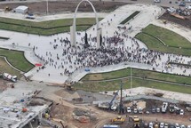 Manifestaci&oacute;n concluye sin incidentes; tr&aacute;nsito se vio afectado en el entorno de la Plaza de la Bandera