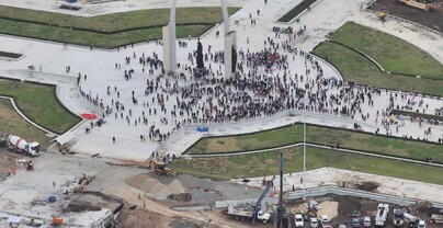 Manifestaci&oacute;n concluye sin incidentes; tr&aacute;nsito se vio afectado en el entorno de la Plaza de la Bandera