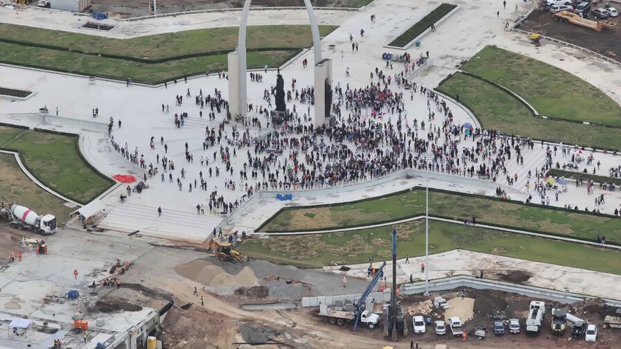 Manifestación concluye sin incidentes; tránsito se vio afectado en el entorno de la Plaza de la Bandera Manifestación concluye sin incidentes; tránsito se vio afectado en el entorno de la Plaza de la Bandera