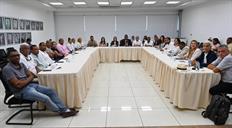 Mesa de trabajo en Bayah&iacute;be coordina acciones para mejorar el turismo