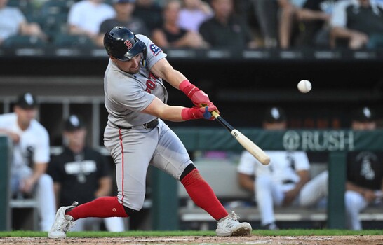 Caleb Durbin conect&oacute; cuadrangular en el triunfo de los Medias Rojas