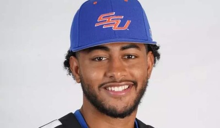Queda en libertad el jugador dominicano de b&eacute;isbol universitario detenido por el ICE en NY