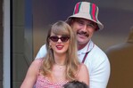 Taylor Swift pagó 160,000 dólares por los permisos para proteger su boda en Nueva York Taylor Swift pagó 160,000 dólares por los permisos para proteger su boda en Nueva York