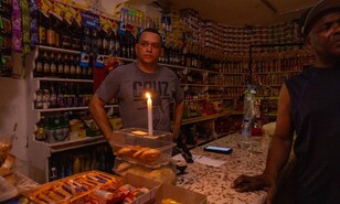 M&aacute;s de cuatro d&iacute;as sin energ&iacute;a el&eacute;ctrica obliga a comerciantes a cerrar sus negocios en Los Frailes